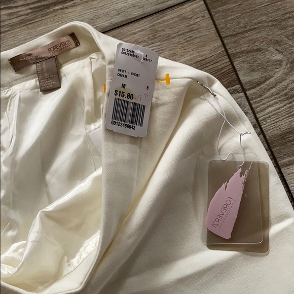 Forever 21 skirt - Picture 2 of 4